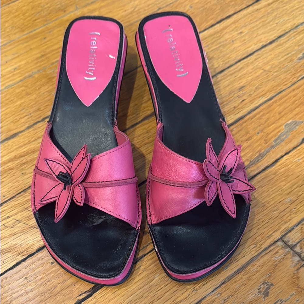 Relativity Pink and Black Sandals with Bow Detail